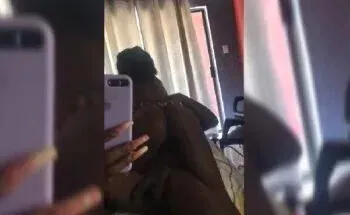 Naija Guy Enjoying Two Girlfriends